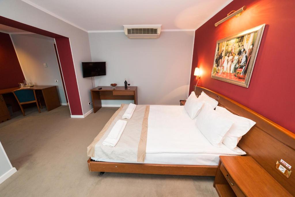 Bavaria Blu Hotel and Conference Centre