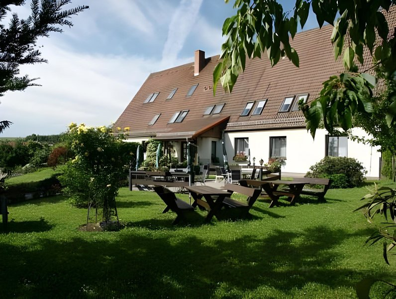 Hotel Pension Am Kirschberg