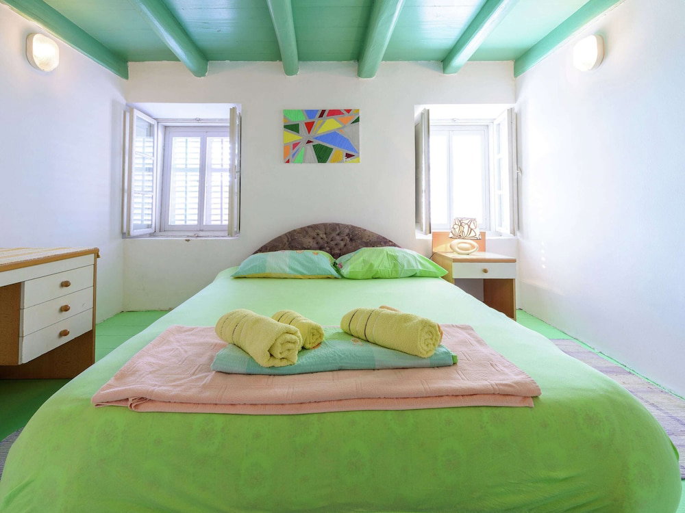 Lovely Mediterranean Home Near Beach With Private Open & Covered Terrace