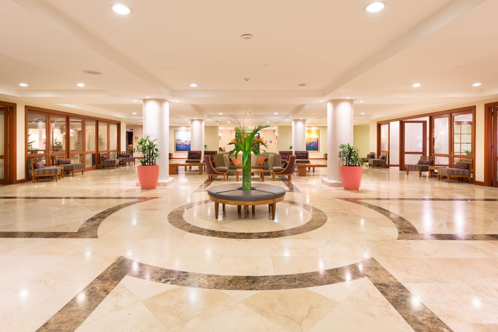 Plaza Hotel And Suites