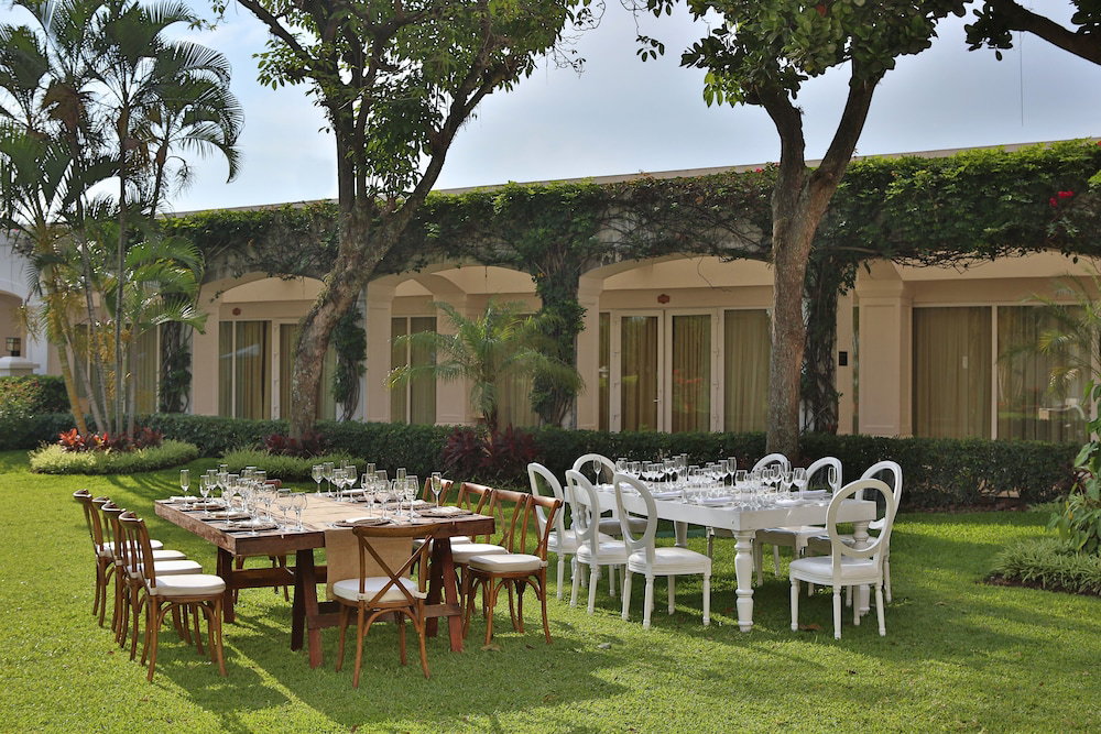 Real Intercontinental San Salvador At Metrocentro Mall