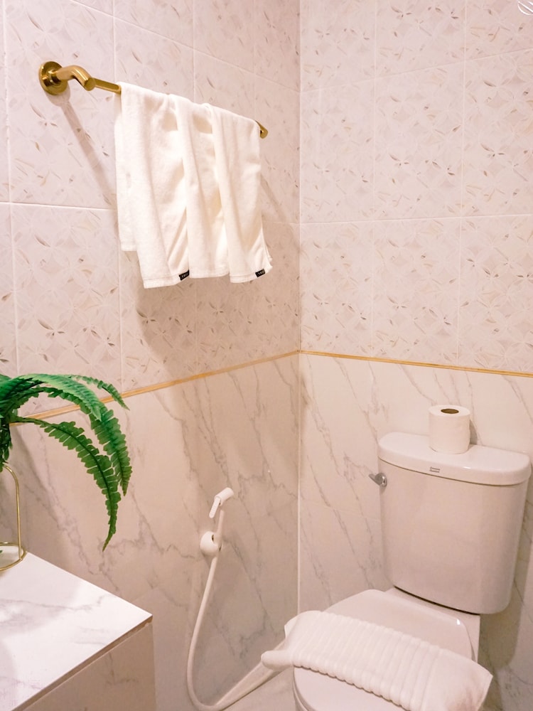 Hotel Isara Boutique Hotel And Cafe