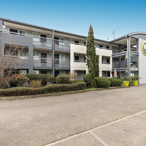 Hotel B&B Hôtel Toulouse Cité De Lespace cazare Toulouse