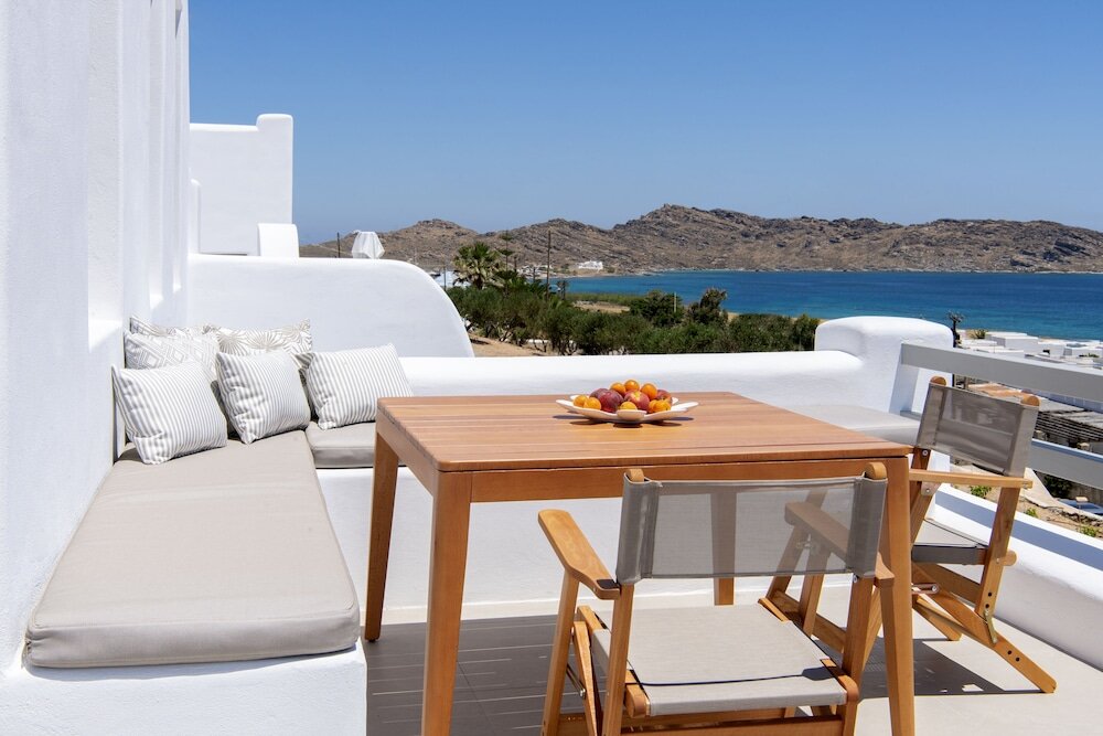 Kymo Luxury Suites