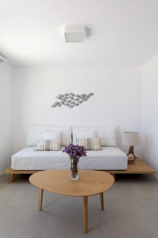 Kymo Luxury Suites