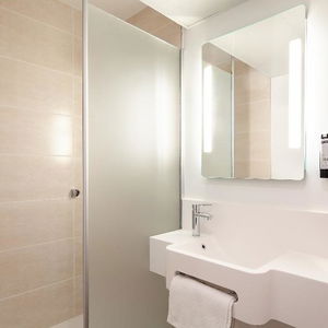 Hotel B&B Hotel Paris Meudon Velizy cazare Meudon