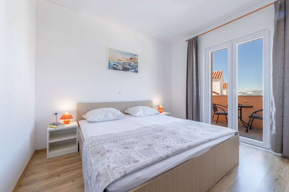 Apartments Mrkan