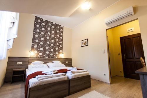 Hotel Piroska Csárda És Panzió