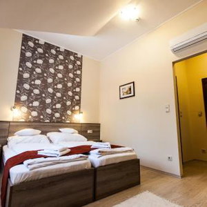 Hotel Piroska Csárda És Panzió cazare Siofok