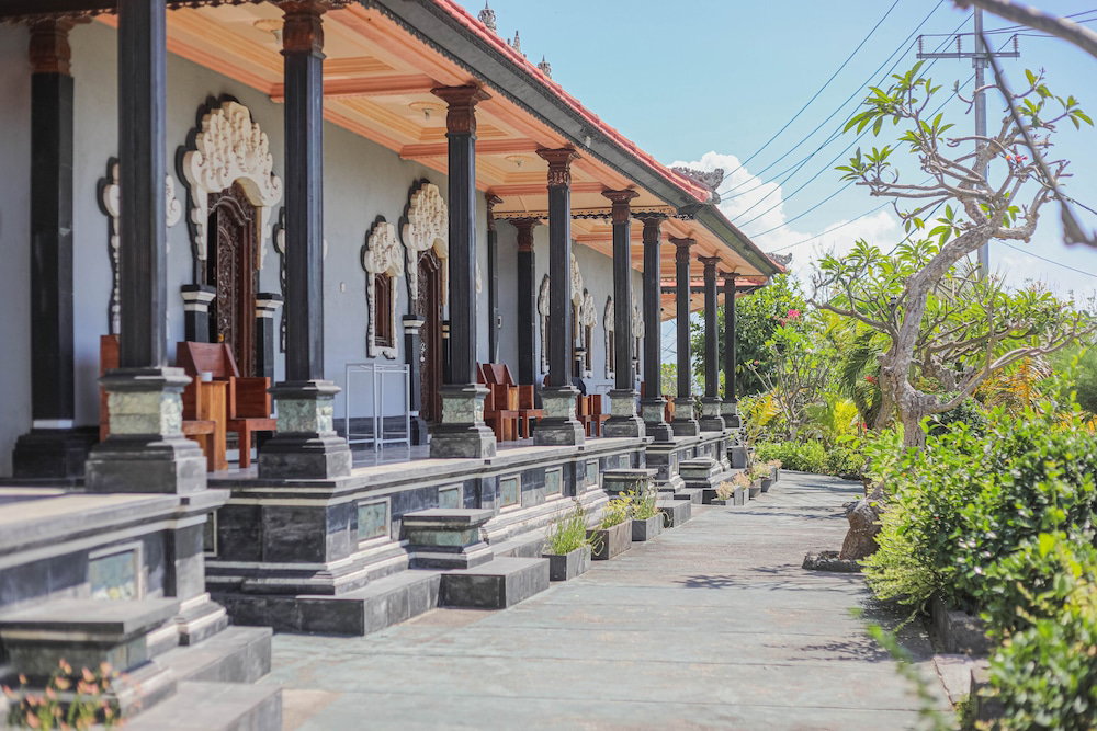Hotel Manta Cottages With Sea View