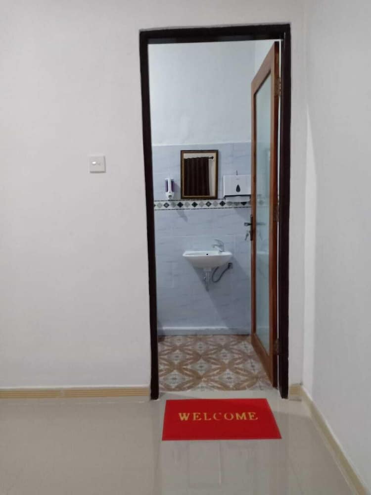 Santhi Guna Bungalow