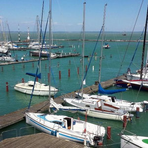 Hotel Yacht Wellness & Business cazare Siofok