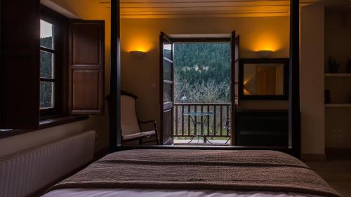 Hotel Epoches Luxury Suites