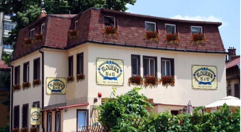 Hotel Flower'S B&B
