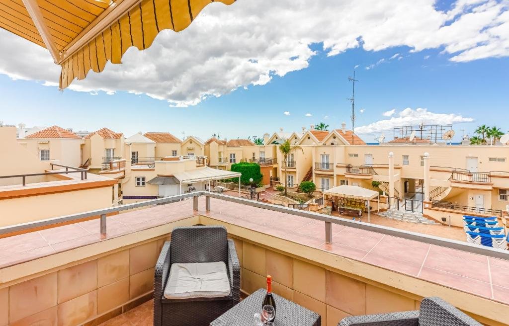 dal travel Yucca Park, Lovely, Quiet, 2 Bedroom, 70M2, Ocean Pool View!