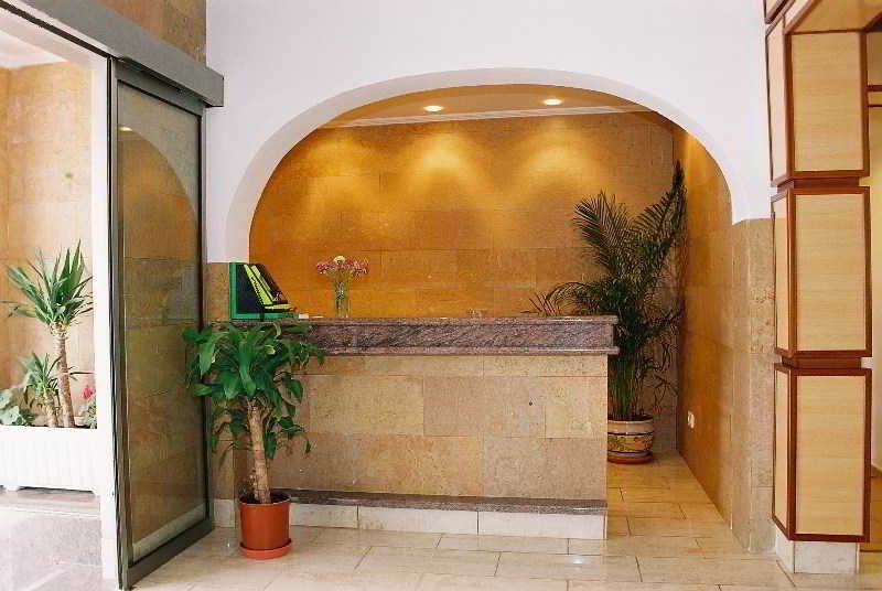 Hotel Hostal Rosalia