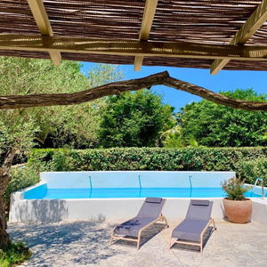 Hotel Villa Nature Con Piscina Privada · Wifi ·Ac · Bbq cazare Blanes