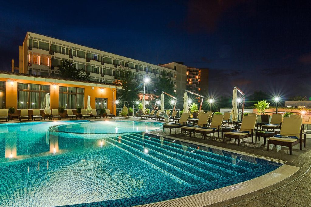 Hotel Saturn