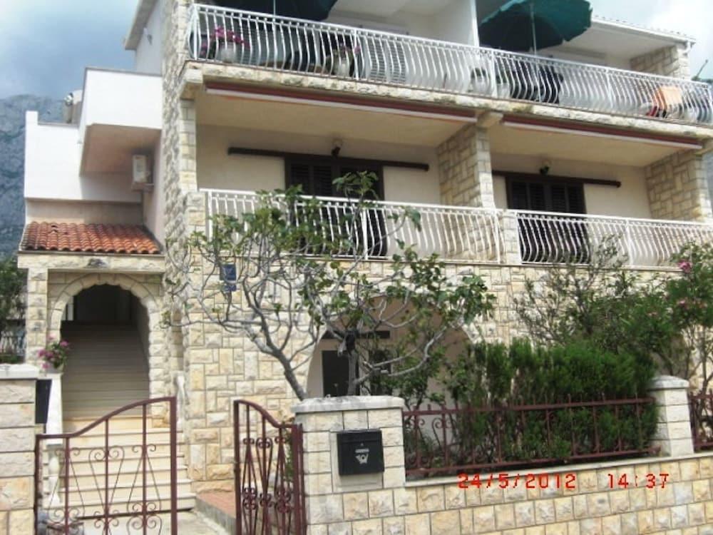 Hotel Apartments Vida