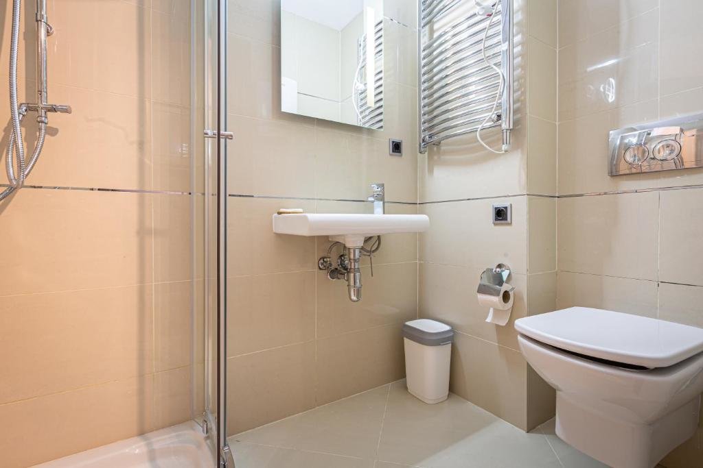 Kron Luxury 2 Bedroom Apartment In Silver Mountain