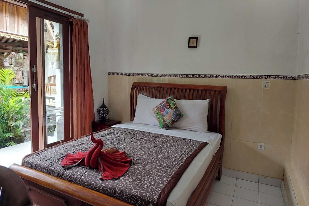 Hotel Capital O 94173 Pondok Ayu Homestay