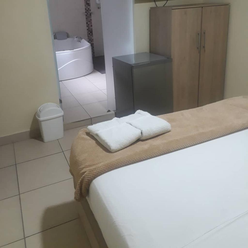 Hotel Ruisenor Itagui