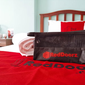 Hotel The Junction Suites By Reddoorz cazare Davao