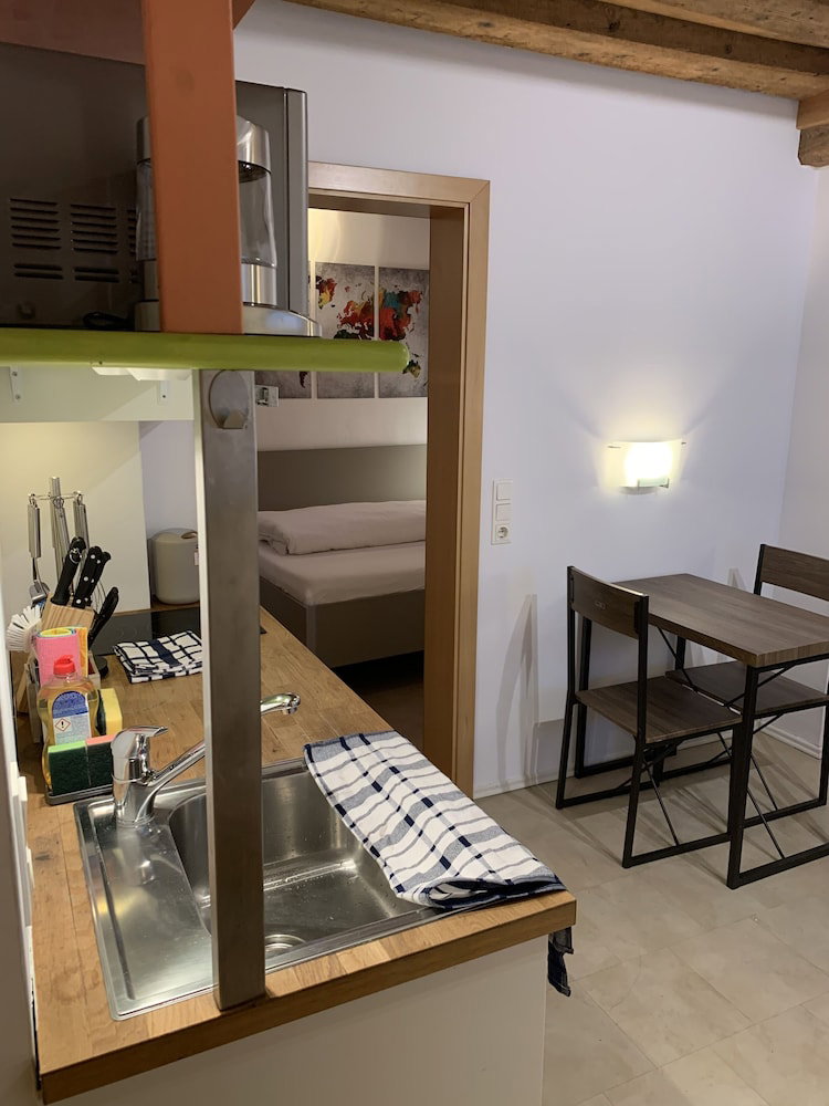 Hotel Basic Apartments Downtown