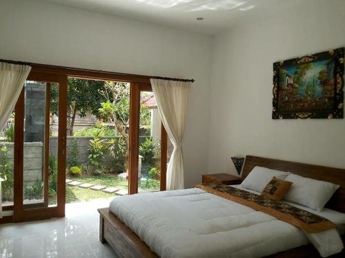 Sugi Guest House