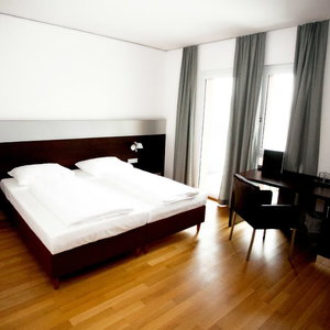 Hotel Zum Schwarzen Baeren cazare Linz