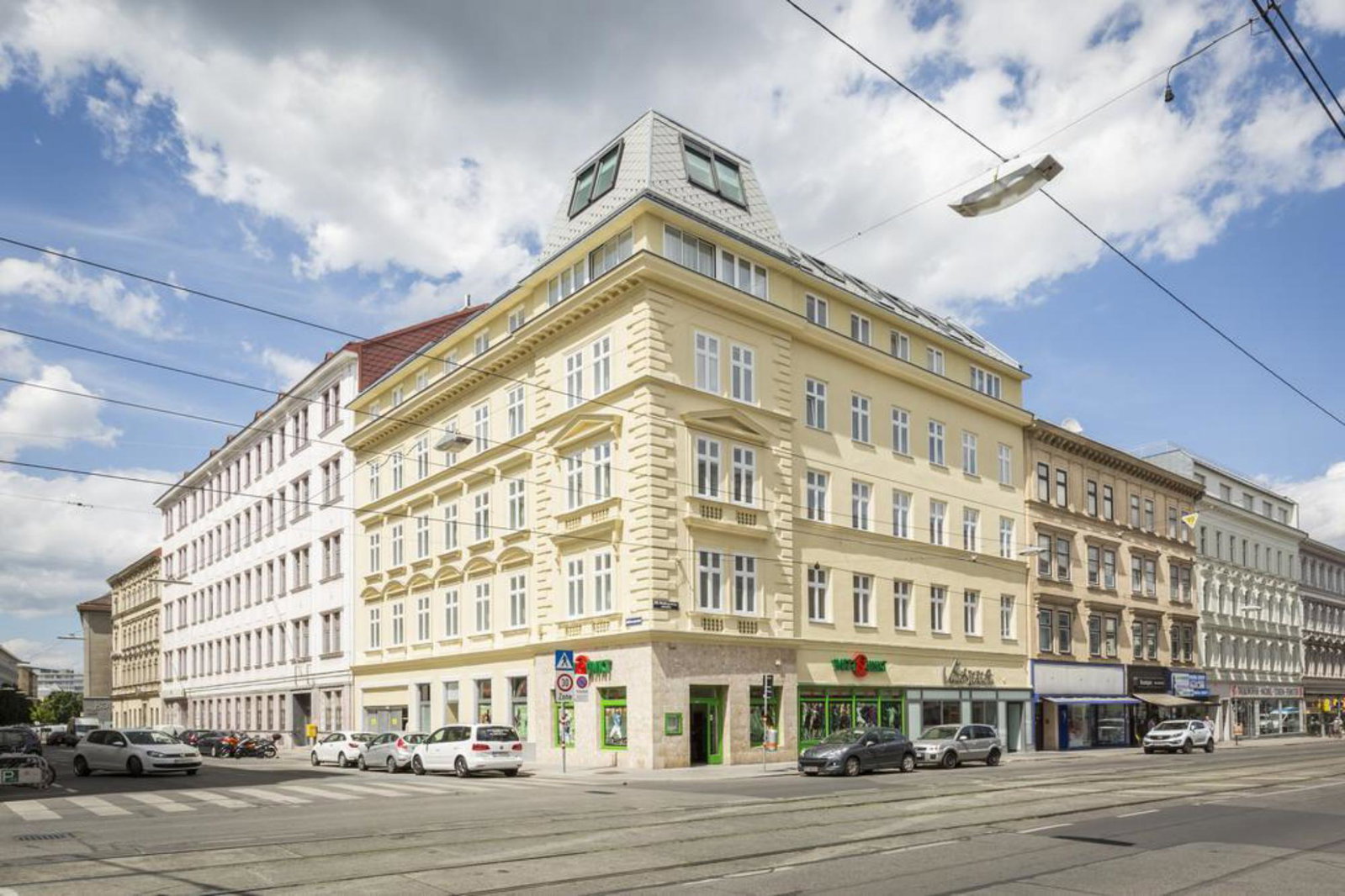 Vienna Grand Apartments City