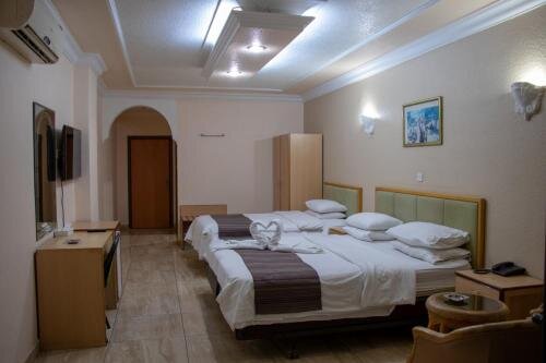 Shweiki Hotel