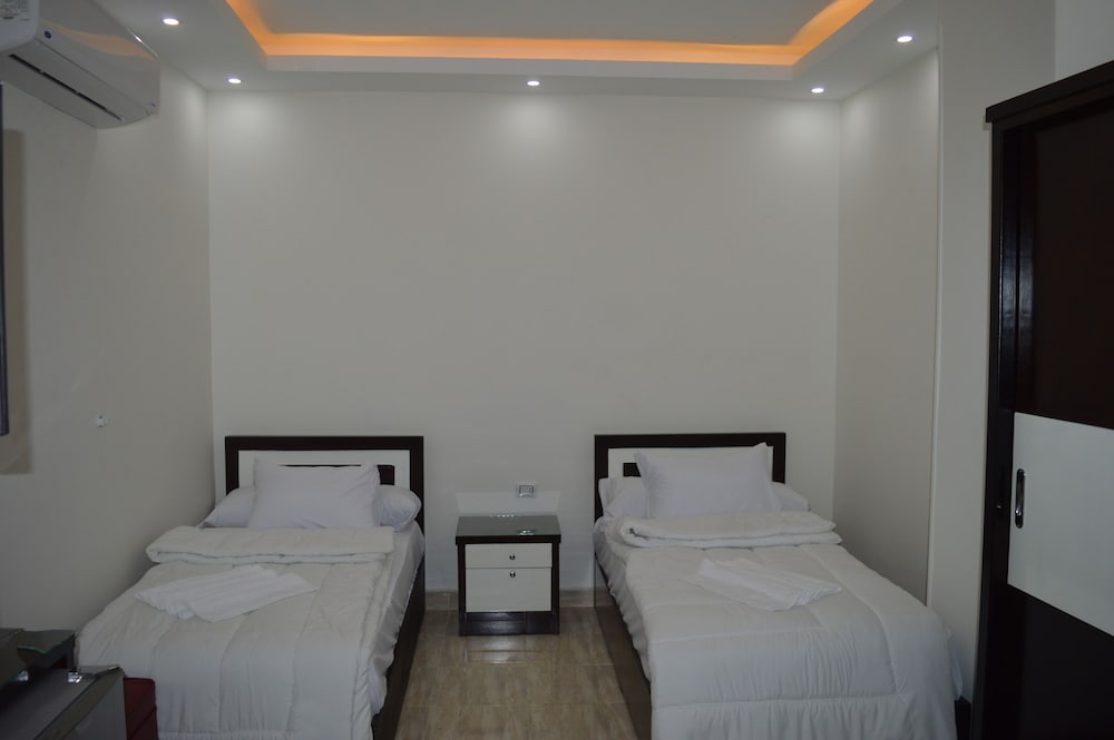Hotel Tut Pyramids View Hotel