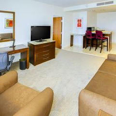 Hotel Hilton Garden Inn Queretaro cazare Santiago de Queretaro