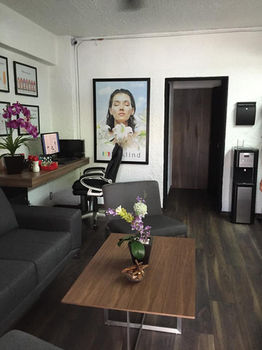 Hotel Aurora Suites