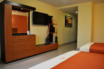 Hotel Hostalia Hotel Expo & Business Class