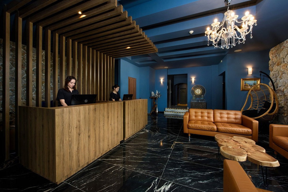 dal travel The Royal Grand Hotel