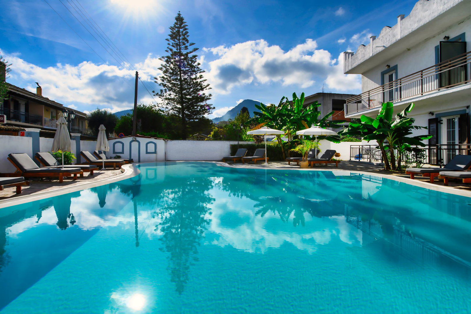 dal travel Aquarius Beach Eco-Hotel