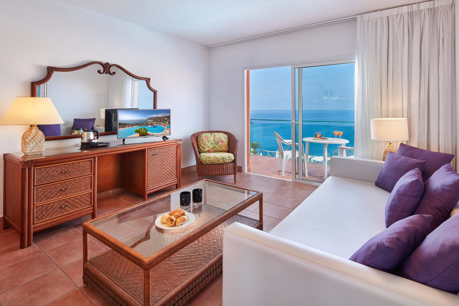 Mogan Princess & Beach Club