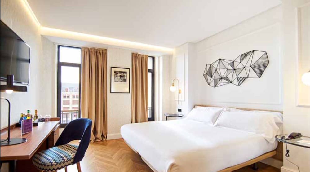 Hotel Occidental Leon Alfonso V