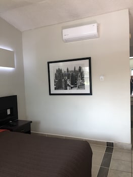 Hotel R Inn De Tj