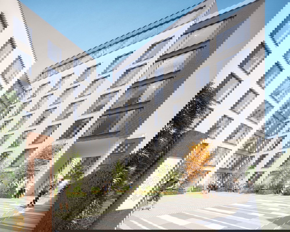 Hotel Coleman Court Summer Accommodation