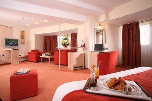 Hotel Holiday Inn Bucharest - Times cazare Bucuresti