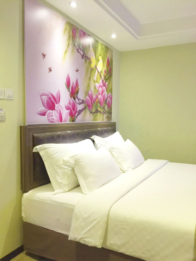 Hotel Travellers Hotel Phinisi