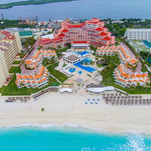 Hotel Wyndham Grand Cancun All Inclusive Resort & Villas cazare Cancun