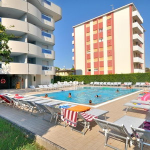 Hotel Residence Eurostar cazare Bibione
