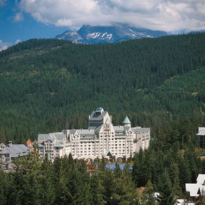 Hotel Fairmont Château Whistler cazare Whistler