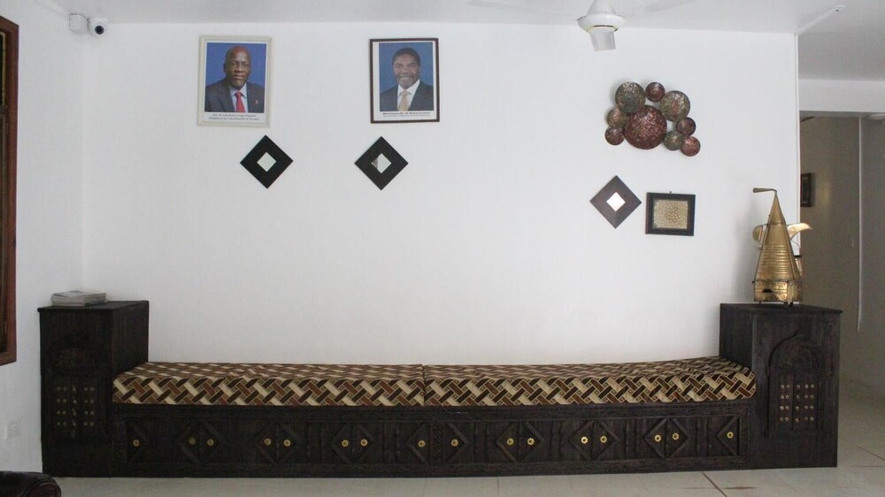 Safari Lodge Hotel
