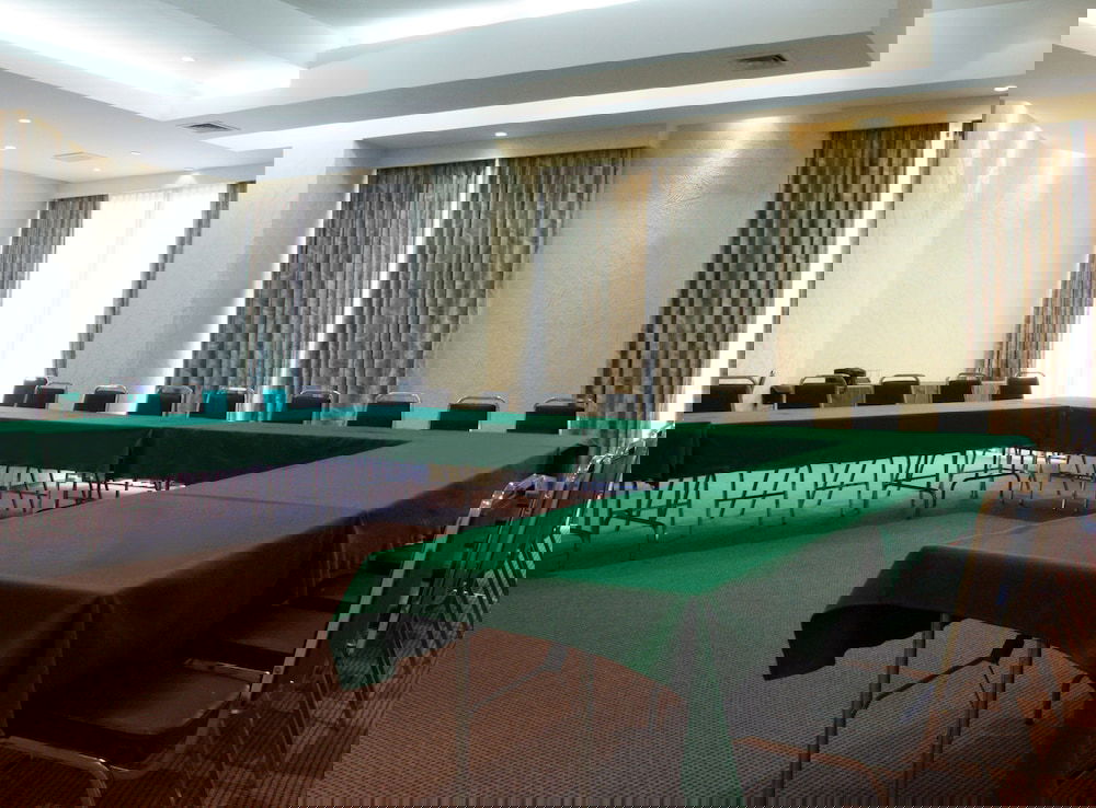 Hotel Portonovo Hotel & Suites