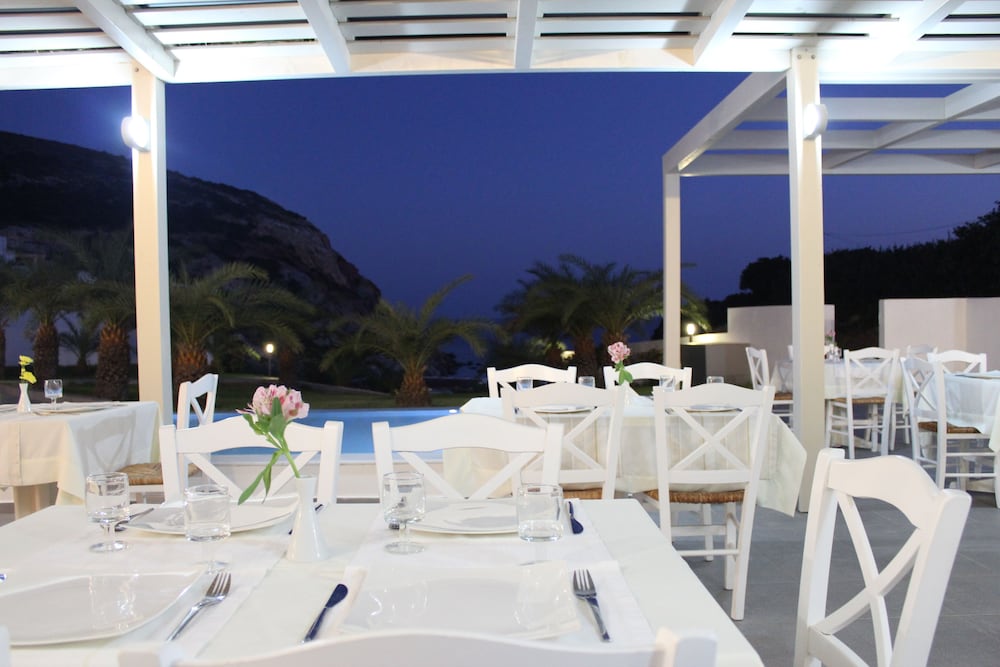 Hotel Golden Milos